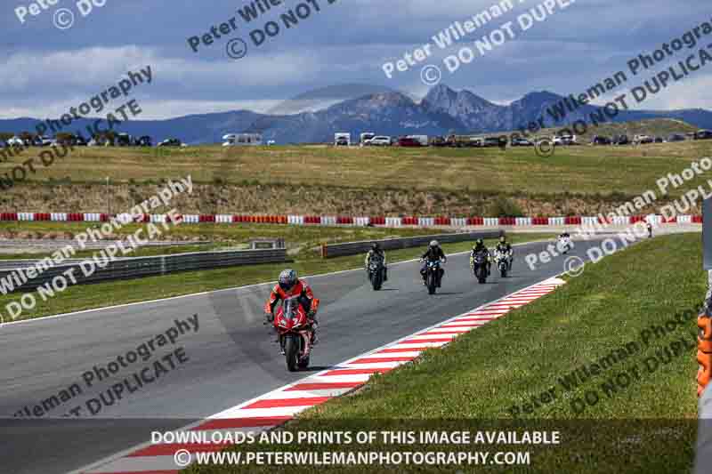 cadwell no limits trackday;cadwell park;cadwell park photographs;cadwell trackday photographs;enduro digital images;event digital images;eventdigitalimages;navarra;no limits trackdays;peter wileman photography;racing digital images;trackday digital images;trackday photos